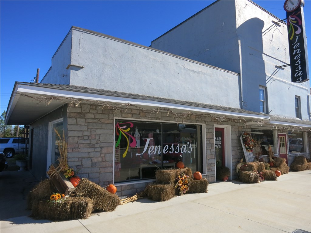 123 N Main, Wetumka, OK 74883
