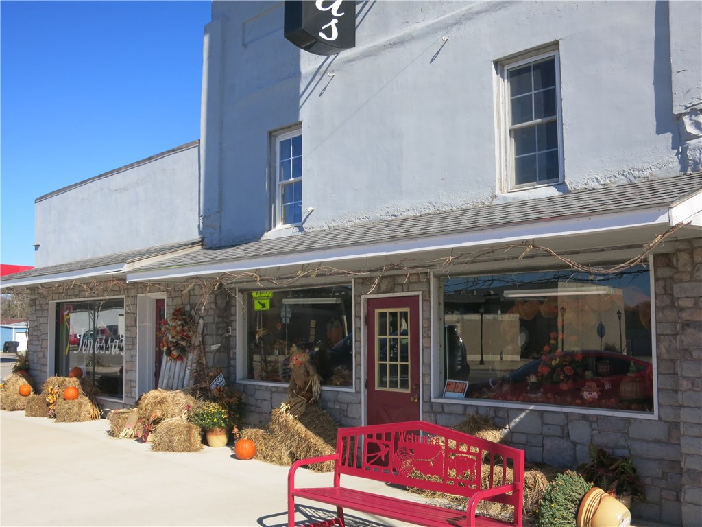123 N Main, Wetumka, OK 74883