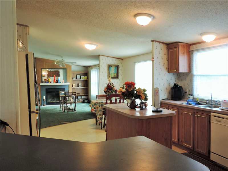 105 Pryor Ave W, Pocola, OK 74902