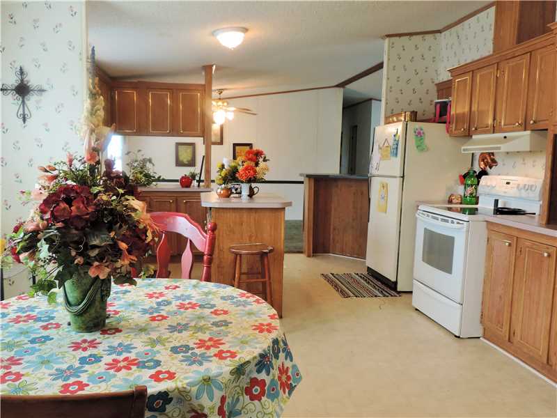 105 Pryor Ave W, Pocola, OK 74902
