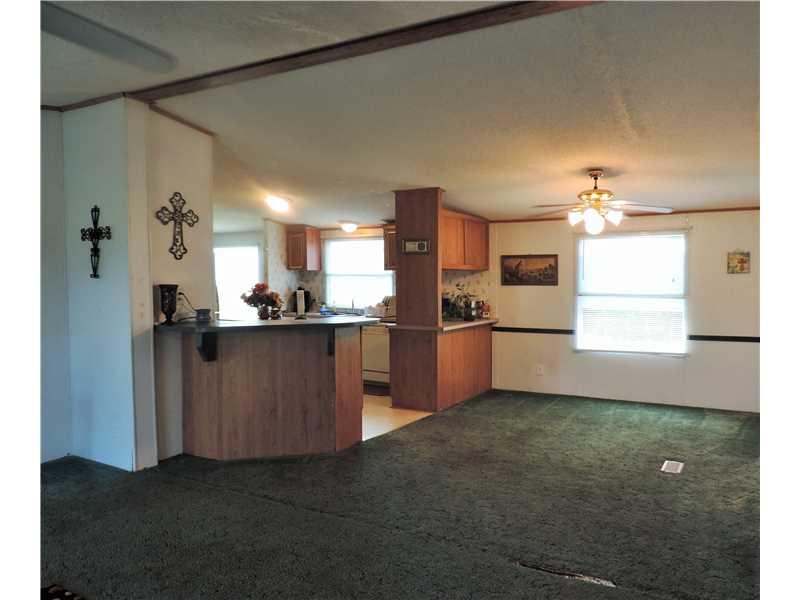 105 Pryor Ave W, Pocola, OK 74902
