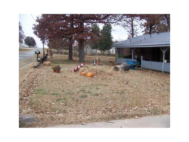 203 Briarwood St, Pocola, OK 74902