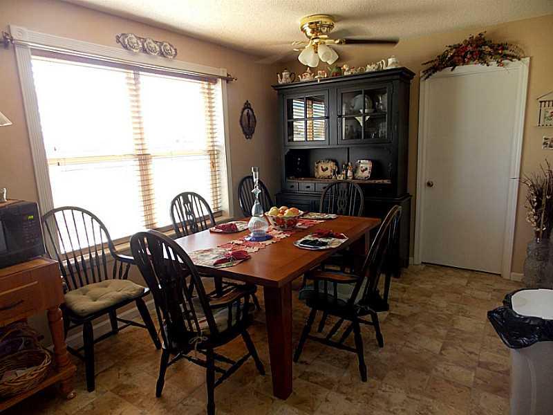 113 Rowe Ave, Pocola, OK 74902