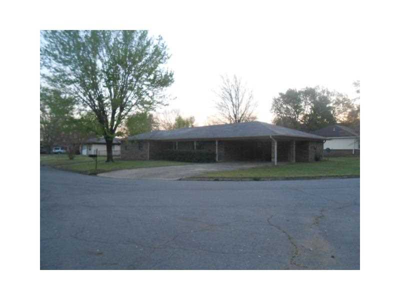1009 Townsend Dr, Heavener, OK 74937