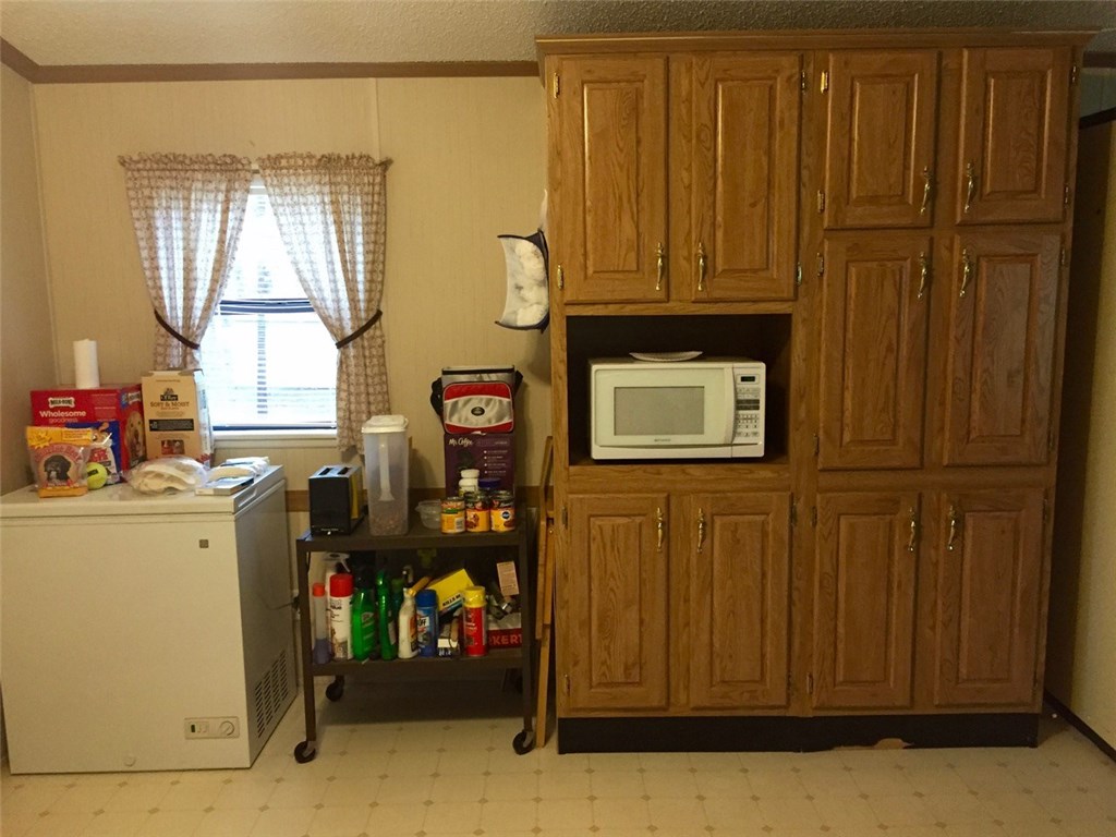 26454 HWY 63, Hodgen, OK 74939
