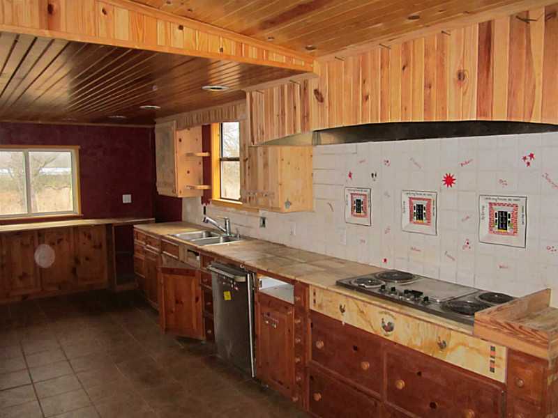 21406 6Th St W, Howe, OK 74940