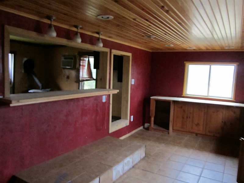 21406 6Th St W, Howe, OK 74940