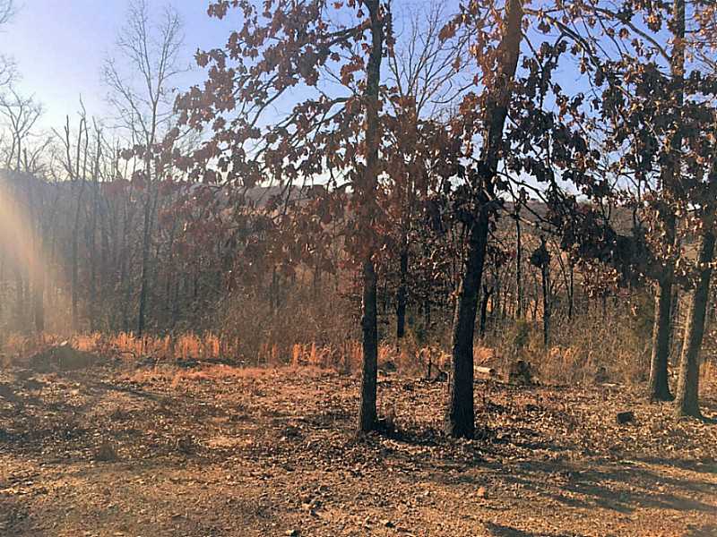 4749 Rd E, Muldrow, OK 74948