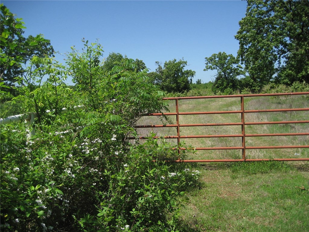 4712S 4712RD, Muldrow, OK 74948