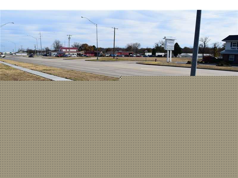 708 Sequoyah St E, Muldrow, OK 74948