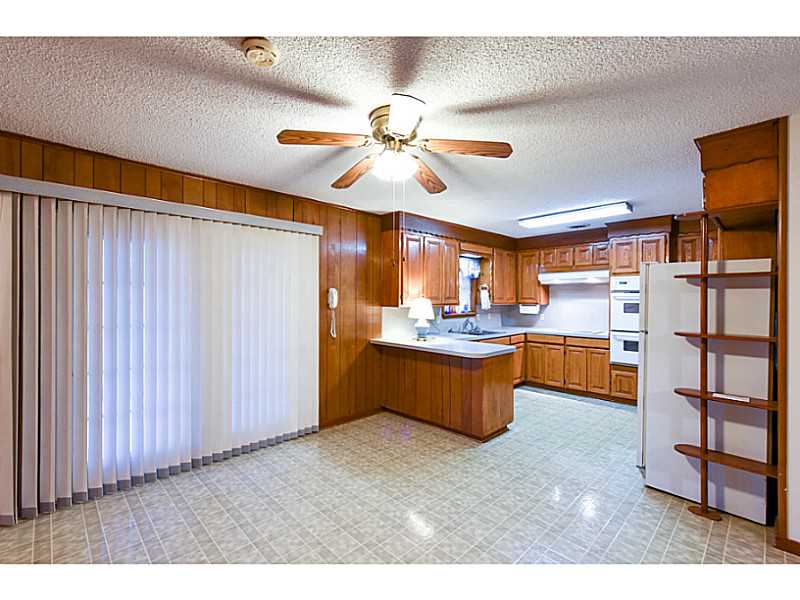 1911 Fisher Rd, Muldrow, OK 74948
