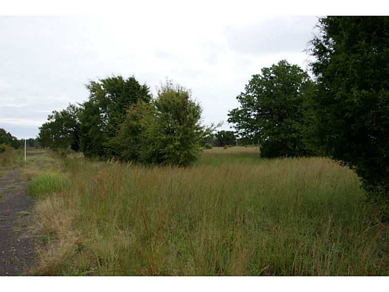 Turnham/1097 Rd, Muldrow, OK 74948