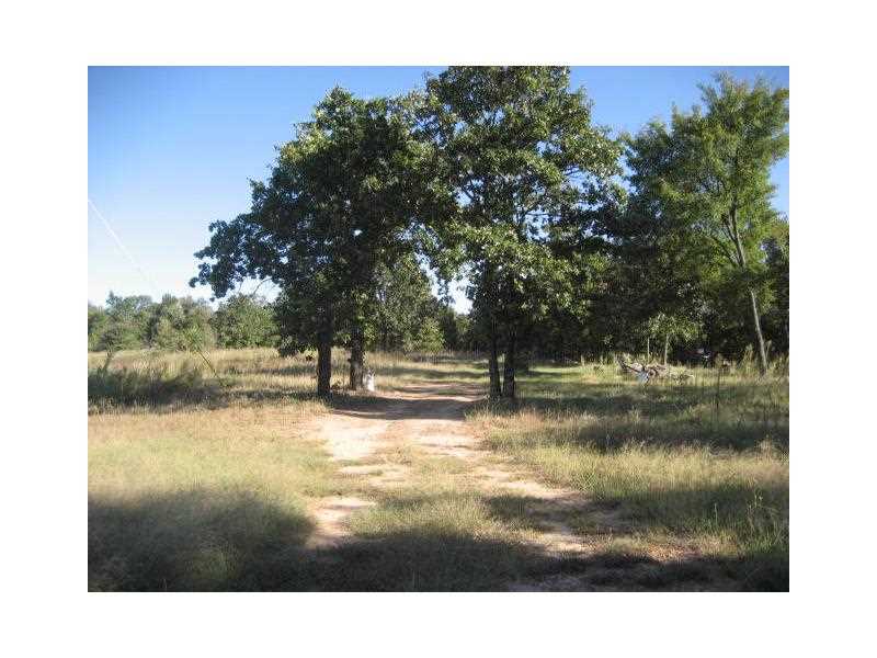 1094 Rd, Muldrow, OK 74948