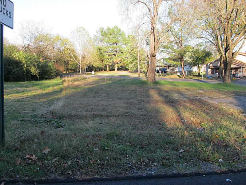 609 Page Ave, Poteau, OK 74953