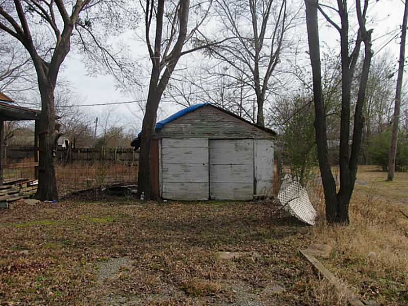 803 Mckenna St S, Poteau, OK 74953