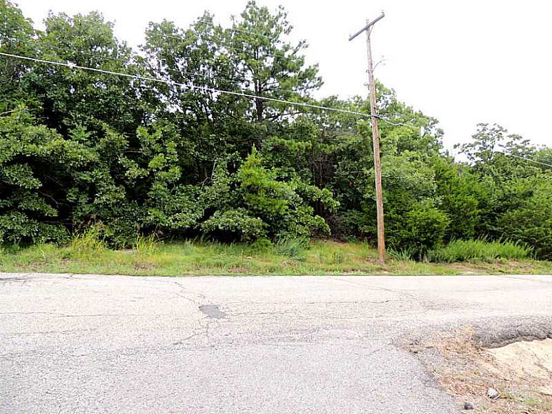 Coggins St, Poteau, OK 74953