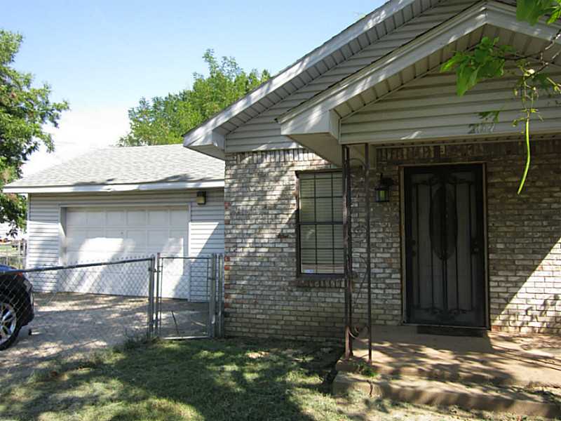204 Church St N, Poteau, OK 74953