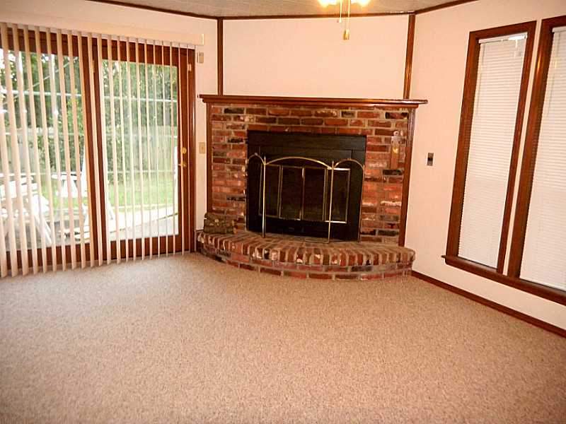 109 Lee St, Poteau, OK 74953