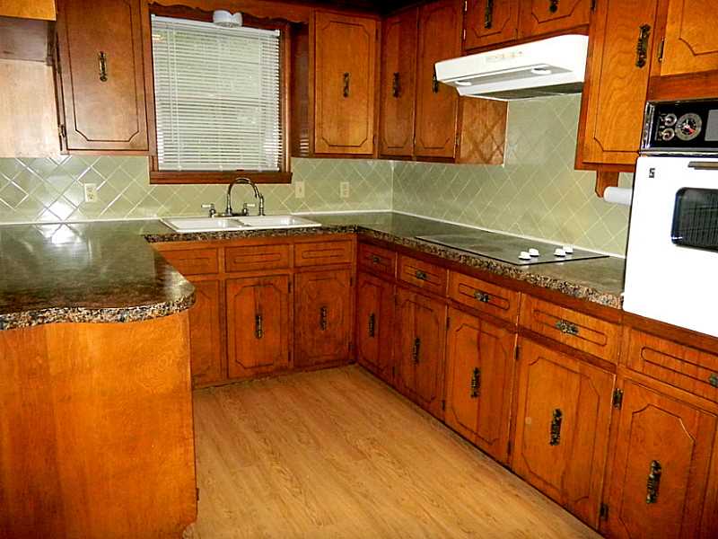 109 Lee St, Poteau, OK 74953