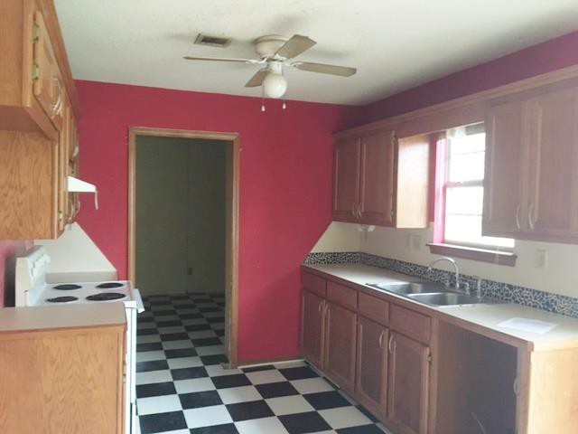 91 W Saskatchewan RdRoland, OK, 74954Sequoyah County