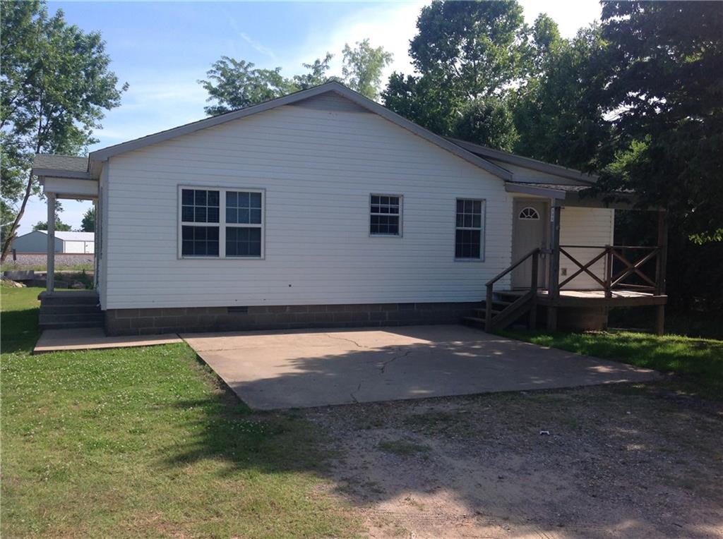 111 Garrison Creek Rd, Roland, OK 74954