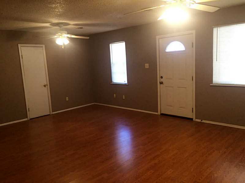 101 Beta Cir, Roland, OK 74954