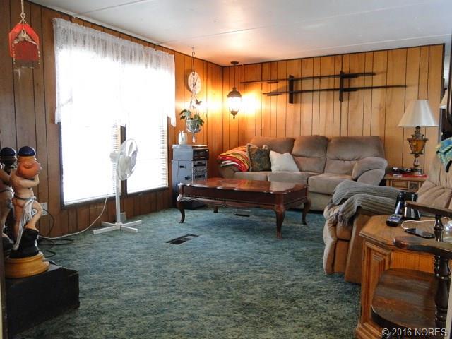 102383 S 4624 Road, Sallisaw, OK 74955