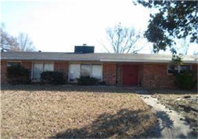 600Ridge Dr, Sallisaw, OK 74955