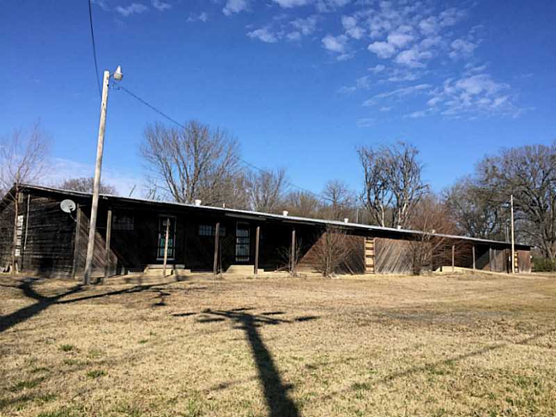 3609-3611 Cherokee Ave W, Sallisaw, OK 74955