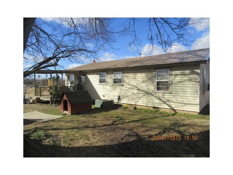 19567 Race Track Rd, Spiro, OK 74959