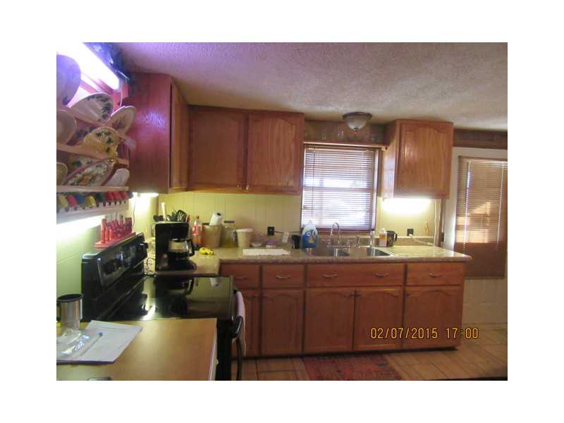 19567 Race Track Rd, Spiro, OK 74959