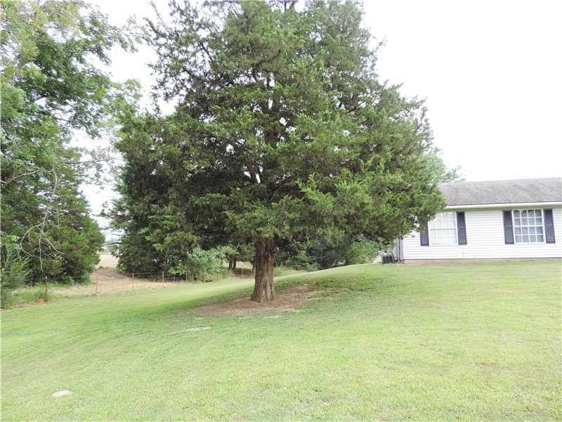 19249 Lakeview Dr, Spiro, OK 74959