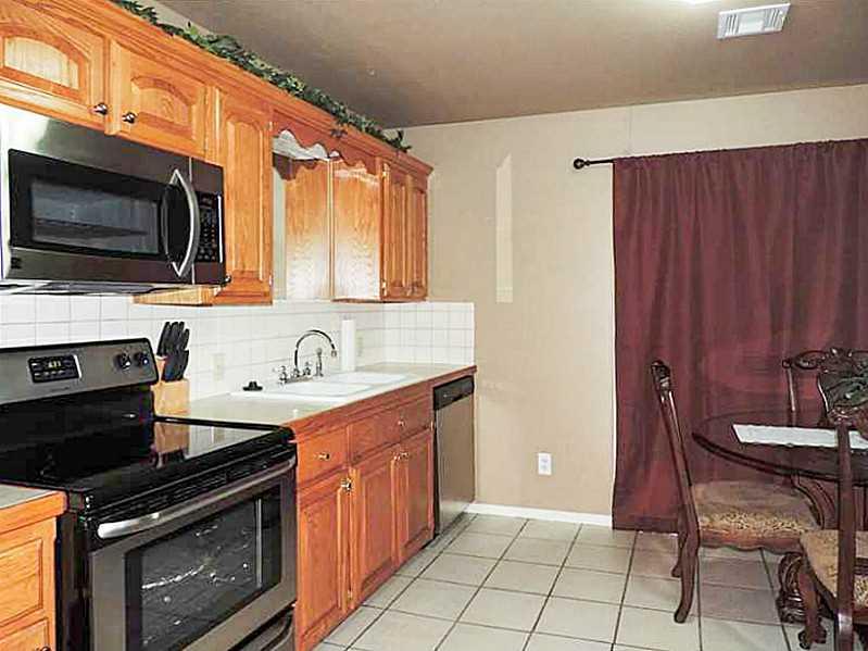 19249 Lakeview Dr, Spiro, OK 74959