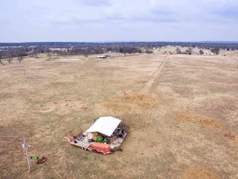 23501 Highline Rd, Spiro, OK 74959
