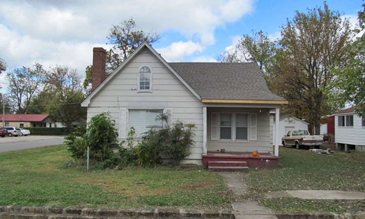 419 W. DIVISION ST., Stilwell, OK 74960