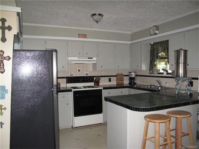 22063 947 Road, Vian, OK 74962