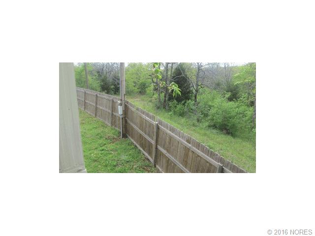 8303 S Sandusky Avenue, Vian, OK 74962