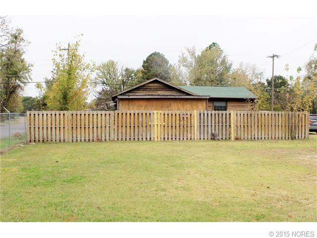 219 E Schley St, Vian, OK 74962