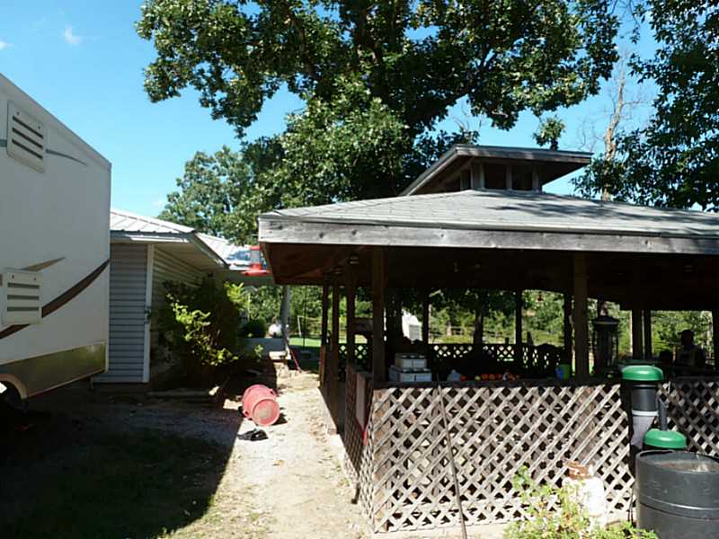 Rt 2 Box 484 Rd, Watts, OK 74964