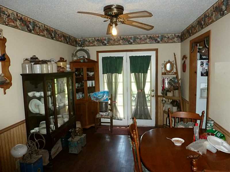Rt 2 Box 484 Rd, Watts, OK 74964