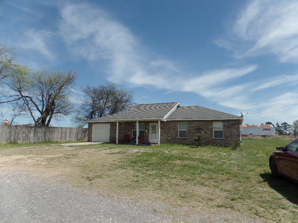 1320 ChoctawLN, Westville, OK 74965