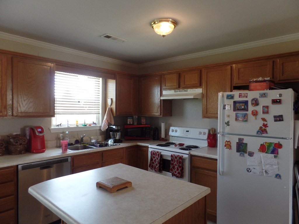 1320 ChoctawLN, Westville, OK 74965