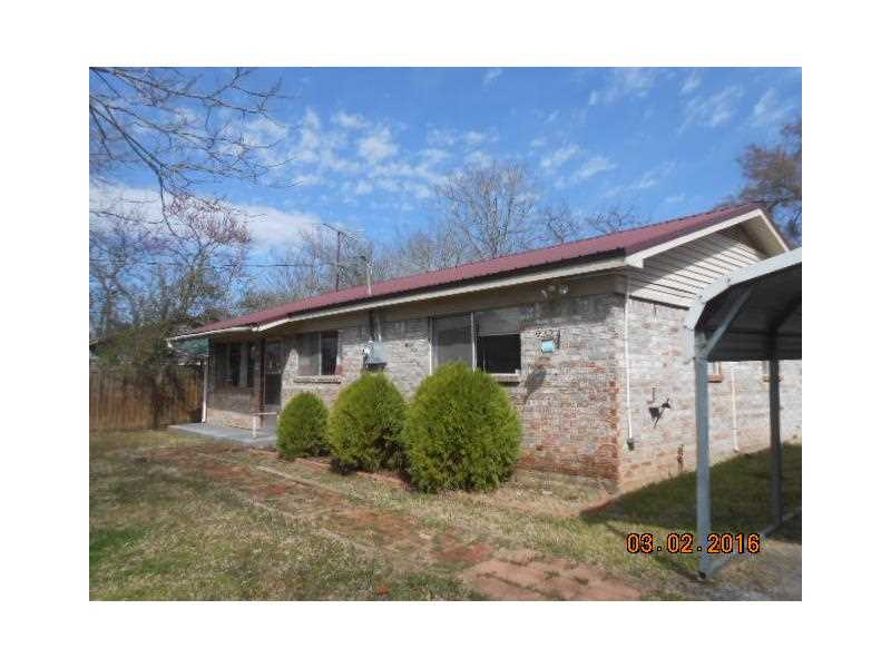 304 Mcpherson St, Wister, OK 74966
