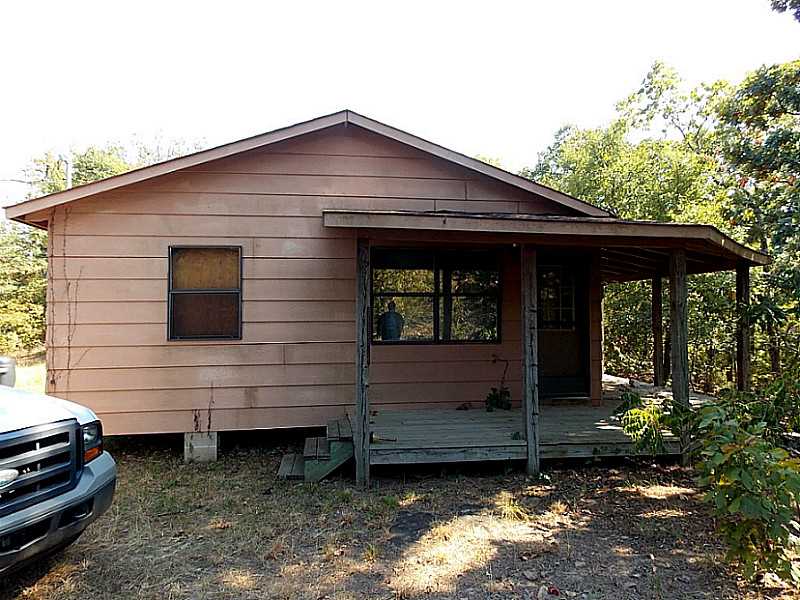 43482 Cabin Rd, Wister, OK 74966