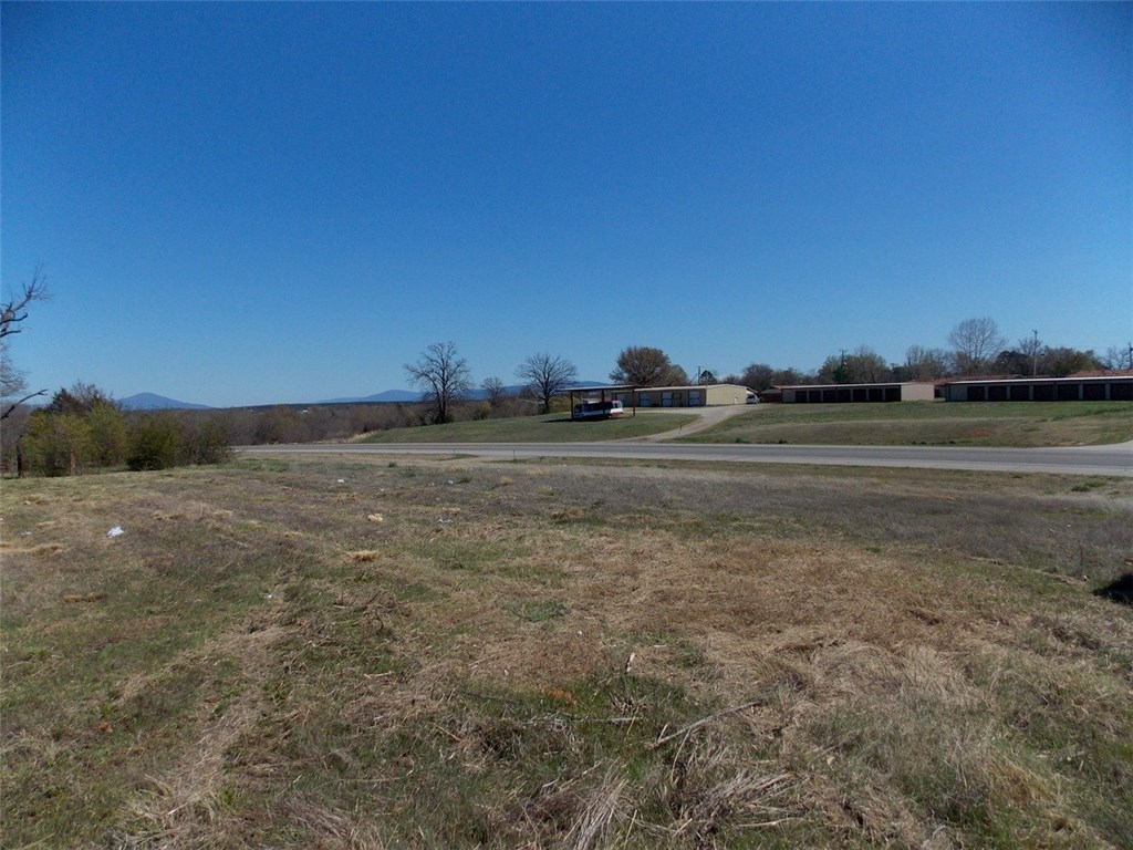400 US 271HWY, Wister, OK 74966