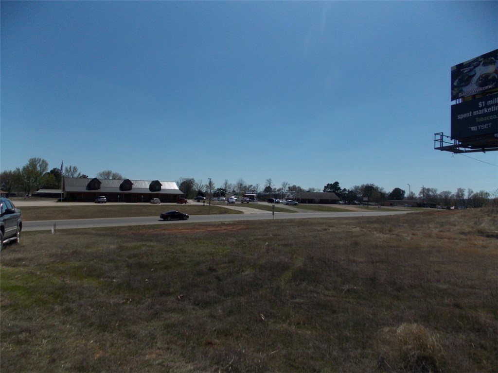 400 US 271HWY, Wister, OK 74966