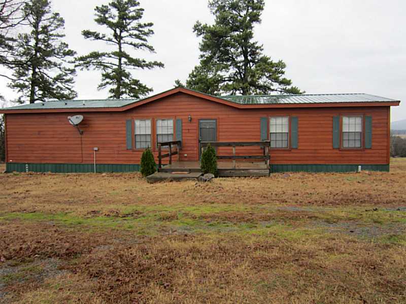 36879 Robinson Rd, Wister, OK 74966