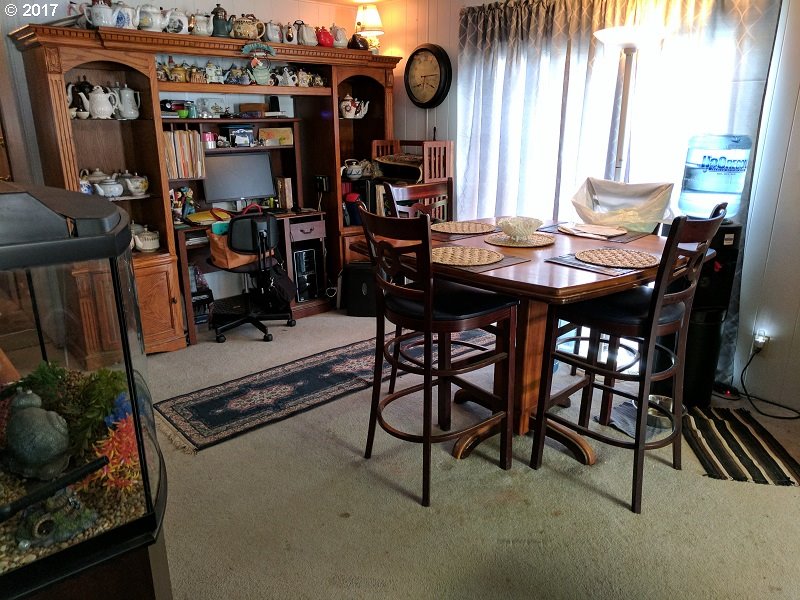 682 SW CONCORD WAY, Beaverton, OR 97006