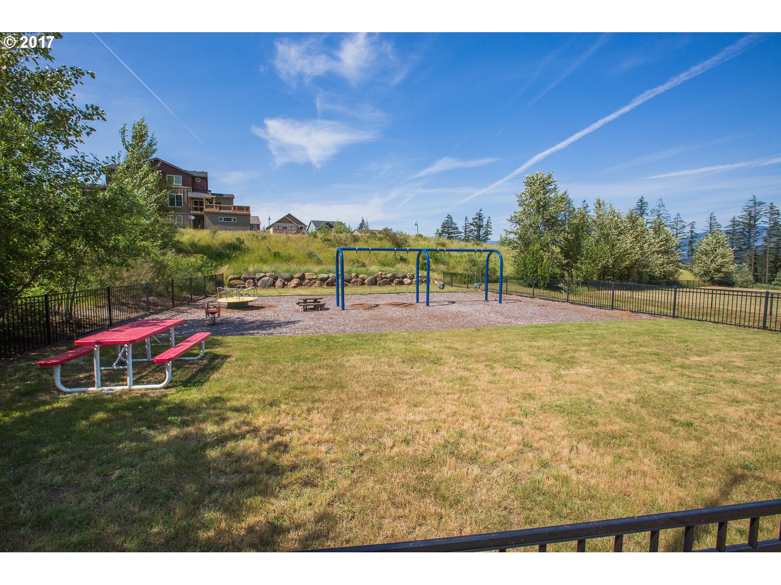 76 SHAHALA DR 10, Cascade Locks, OR 97014