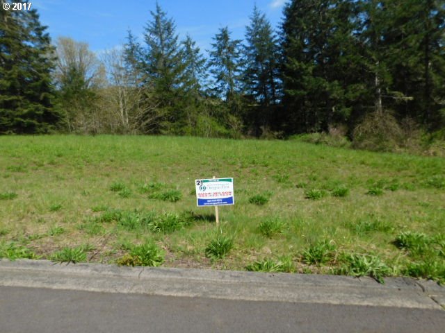 865 NE VIRGINIA CIR 21, Clatskanie, OR 97016